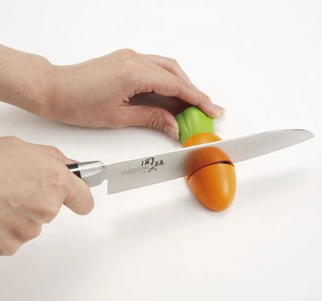 日本製 - KAI 帶磁石磨刀器 KAI Sharpener with Magnet- Carrot